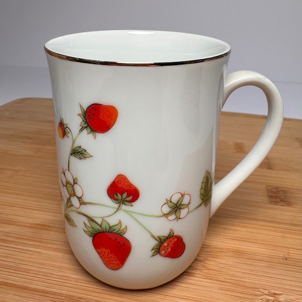 Vintage Otagiri Japan Strawberry Mug Gold Rim Cottagecore Cute Floral